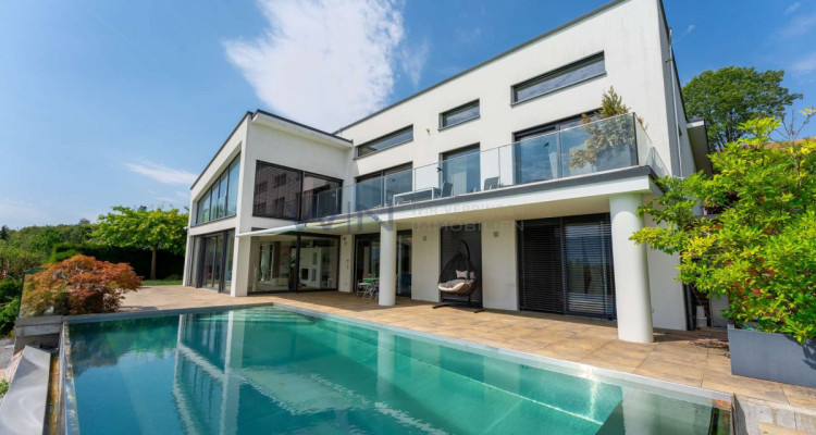 Exklusive Panorama-Villa: Ruhe & Familienglück image 5