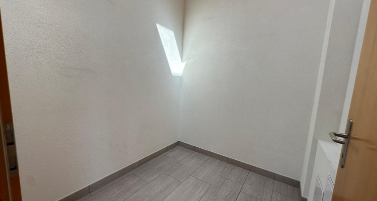 Appartement de 4.5 pces idéalement situé au coeur de Fully image 10