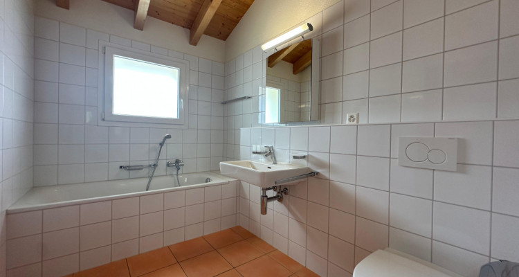 Appartement de 4.5 pces idéalement situé au coeur de Fully image 11