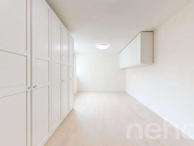 Zentral, stilvoll, grosszügig ? 4.5-Zimmer-Wohnung mit zwei Terrassen image 9