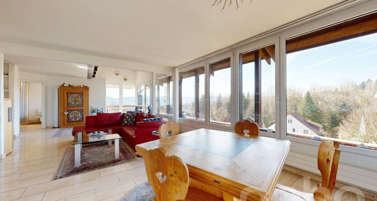 5.5-Zimmer-Einfamilienhaus mit Einliegerwohnung und Traumaussicht image 2