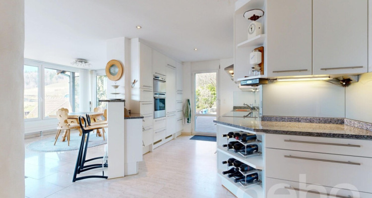 5.5-Zimmer-Einfamilienhaus mit Einliegerwohnung und Traumaussicht image 3