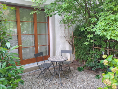 Une demeure de caractère dans un écrin de verdure image 3
