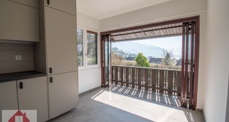 MAISON INDIVIDUELLE avec vue sur le lac !  image 2