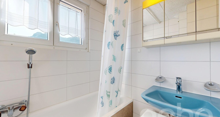 Maison multifamiliale à Broc ? 6,5 pièces et fort potentiel image 10