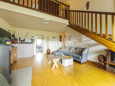 Stunning 6-room duplex apartment image 2