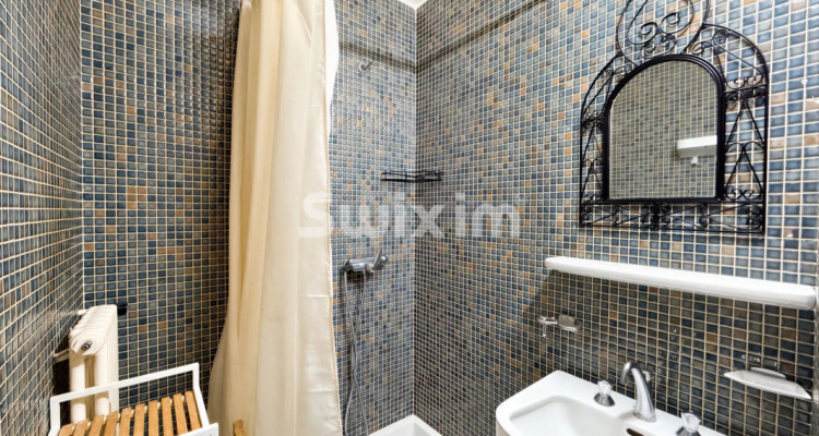 Single-story house to renovate in Confignon image 10