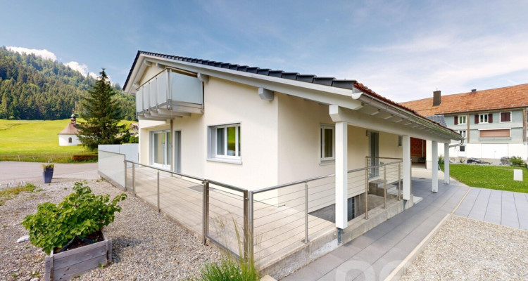 Einfamilienhaus mit über 260 m² Nutzfläche und grosser Garage image 3