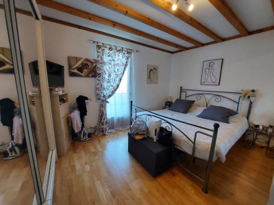 Spacieuse villa avec appartement indépendant au rez inférieur image 7