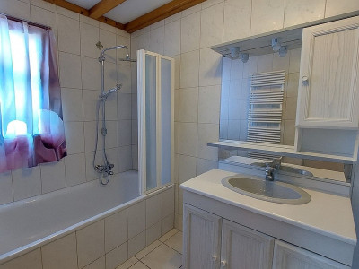 Spacieuse villa avec appartement indépendant au rez inférieur image 11