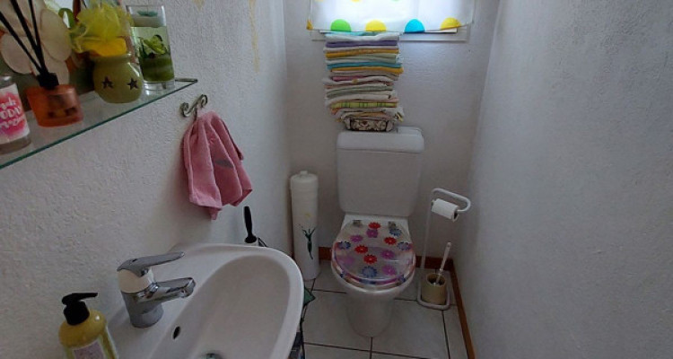 Spacieuse villa avec appartement indépendant au rez inférieur image 12