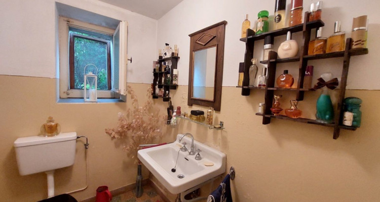 Charmante ferme avec vue sur le lac et les Alpes, comprenant deux appartements et une grange image 13