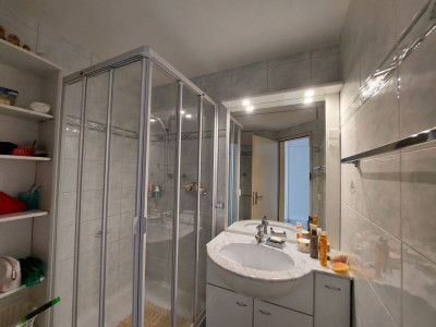 Superbe appartement de 4,5 pièces avec balcon et ascenseur dans un quartier résidentiel calme image 13