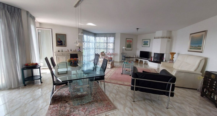 Superbe appartement de 4,5 pièces avec balcon et ascenseur dans un quartier résidentiel calme image 5