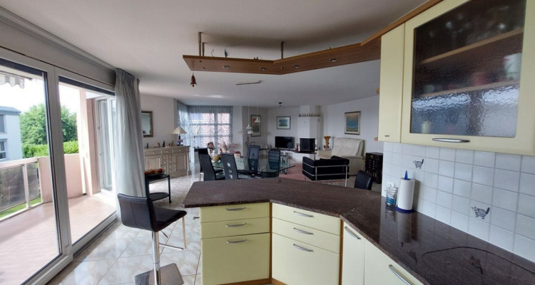 Superbe appartement de 4,5 pièces avec balcon et ascenseur dans un quartier résidentiel calme image 7