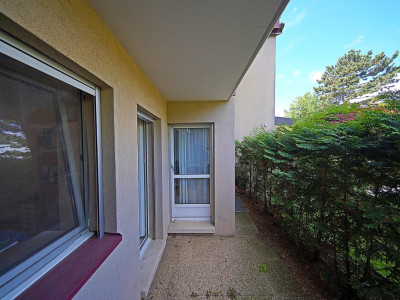 Spacieux rez-de-jardin bien situé image 10