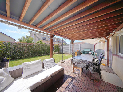 Spacieux rez-de-jardin bien situé image 1