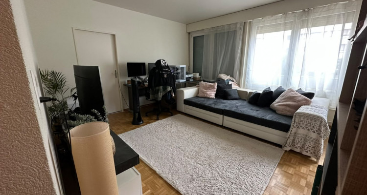 3 pièces situé au 1er étage dans un environnement calme et familial image 2