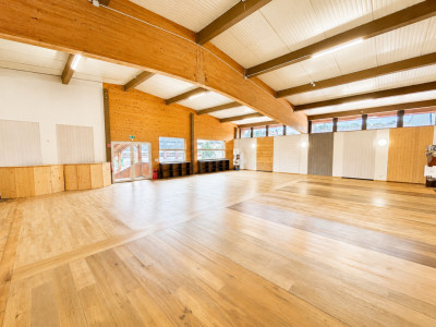 Local commercial de 371 m2 image 3