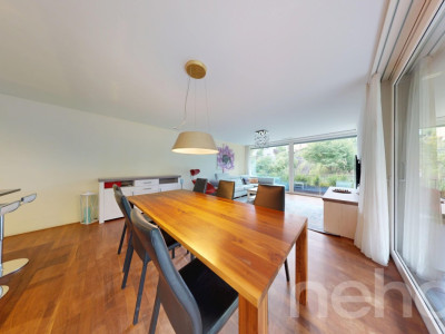 Lichtdurchflutete 3.5-Zimmerwohnung mit grossem Balkon am Rotsee image 4