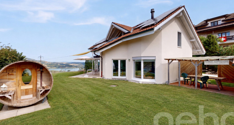 Villa dexception avec une vue imprenable sur le lac de la Gruyère image 2