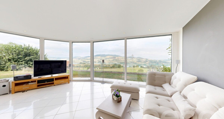 Villa dexception avec une vue imprenable sur le lac de la Gruyère image 8