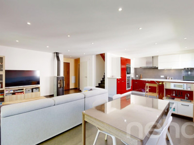 Duplex en attique rénové en Terre Sainte aux volumes généreux image 5