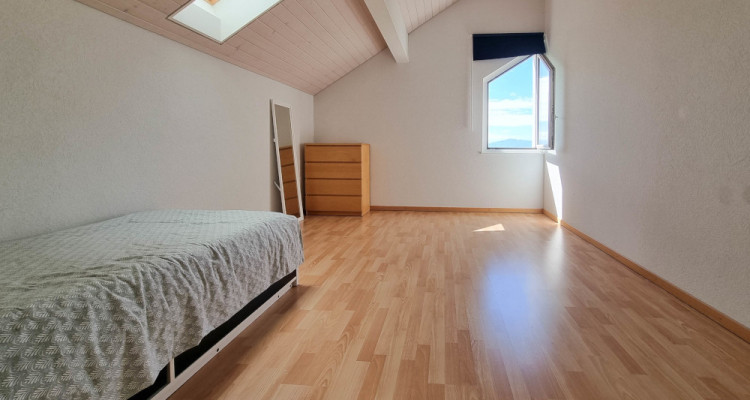 Appartement duplex lumineux avec balcon dans un cadre résidentiel privilégié image 4