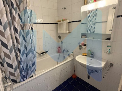 Appartement de 4 pièces au 1er étage situé à Acacias 1227 image 9