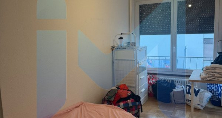 Appartement de 4 pièces au 1er étage situé à Acacias 1227 image 8