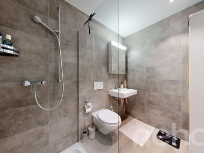 Moderne 4.5-Zimmer-Wohnung an der Bauzonengrenze image 7