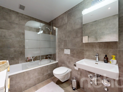 Moderne 4.5-Zimmer-Wohnung an der Bauzonengrenze image 9