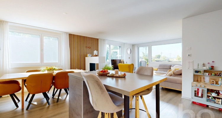 Moderne 4.5-Zimmer-Wohnung an der Bauzonengrenze image 1