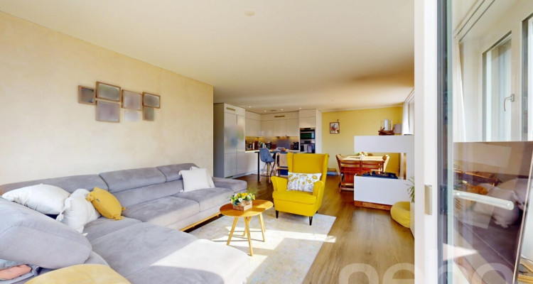 Moderne 4.5-Zimmer-Wohnung an der Bauzonengrenze image 3