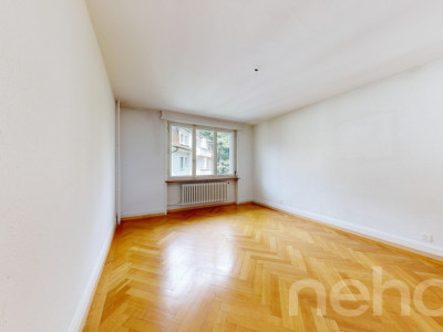 Charmante 2.5-Zimmer-Wohnung mit eigener Garage im Monbijou image 4