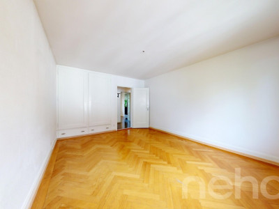 Charmante 2.5-Zimmer-Wohnung mit eigener Garage im Monbijou image 5