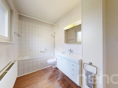 Charmante 2.5-Zimmer-Wohnung mit eigener Garage im Monbijou image 8