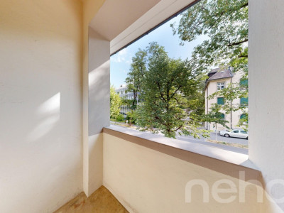 Charmante 2.5-Zimmer-Wohnung mit eigener Garage im Monbijou image 9