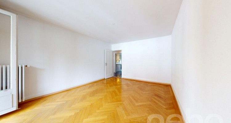 Charmante 2.5-Zimmer-Wohnung mit eigener Garage im Monbijou image 7