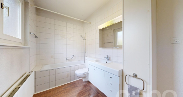 Charmante 2.5-Zimmer-Wohnung mit eigener Garage im Monbijou image 8