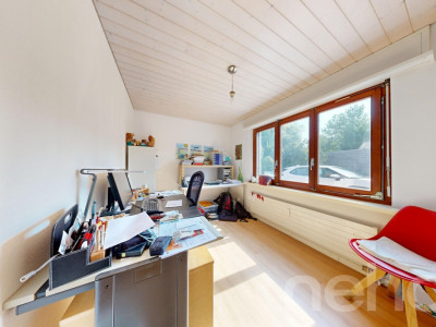 Vielseitiges Zweifamilienhaus mit unverbaubarer Weitsicht image 8