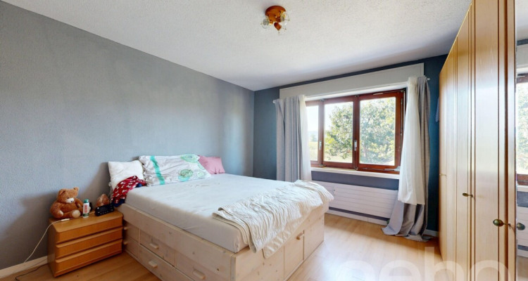 Vielseitiges Zweifamilienhaus mit unverbaubarer Weitsicht image 5