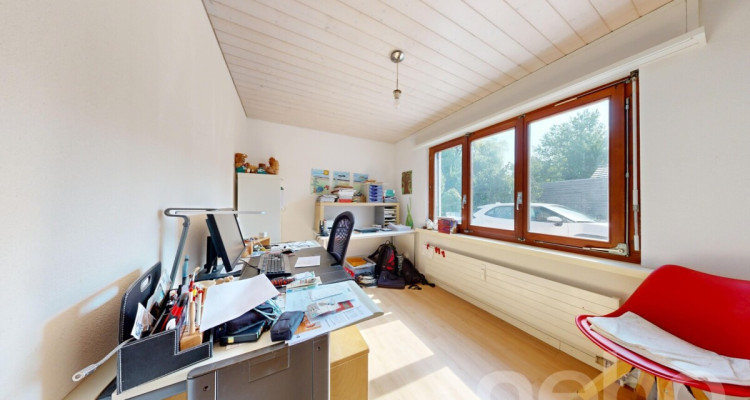 Vielseitiges Zweifamilienhaus mit unverbaubarer Weitsicht image 8