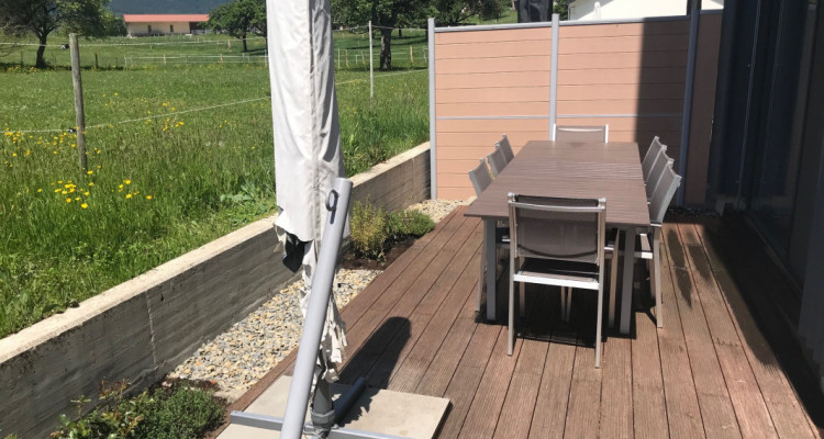 Spacieux duplex de 220m2 dans ancienne ferme rénovée à Essertines sur Rolle image 1