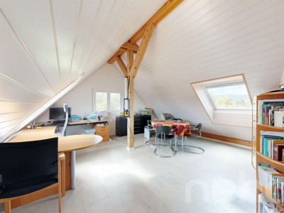 Aussergewöhnliche 5.5-Zimmer-Maisonette mit Wellnessbereich image 9
