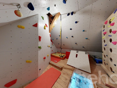 Aussergewöhnliche 5.5-Zimmer-Maisonette mit Wellnessbereich image 10