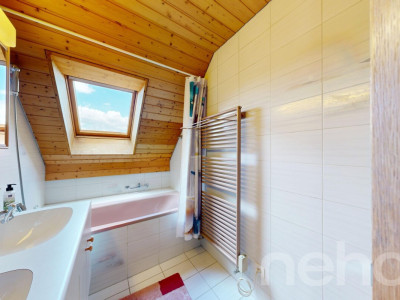 Aussergewöhnliche 5.5-Zimmer-Maisonette mit Wellnessbereich image 12