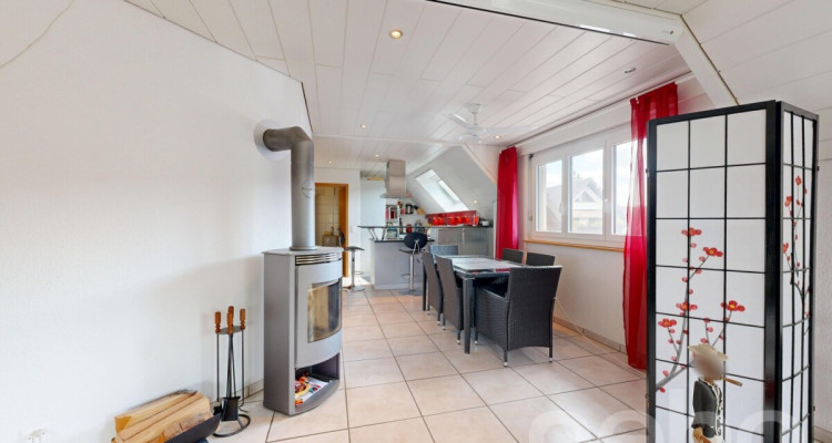Aussergewöhnliche 5.5-Zimmer-Maisonette mit Wellnessbereich image 3