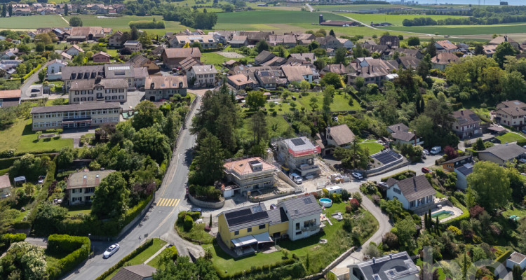 Opportunité rare : duplex neuf prêt à être livré, vue sur les Alpes image 3