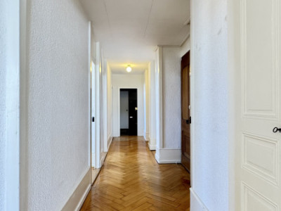 4 pièces lumineux proche gare, 89 m², ascenseur | La Chaux-de-Fonds image 13